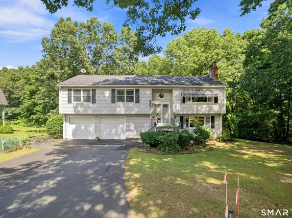 4 Woodland Hollow Street, Windsor Locks, CT 06096