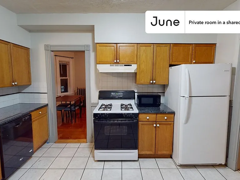 34 Coolidge Rd #B — Photo 7