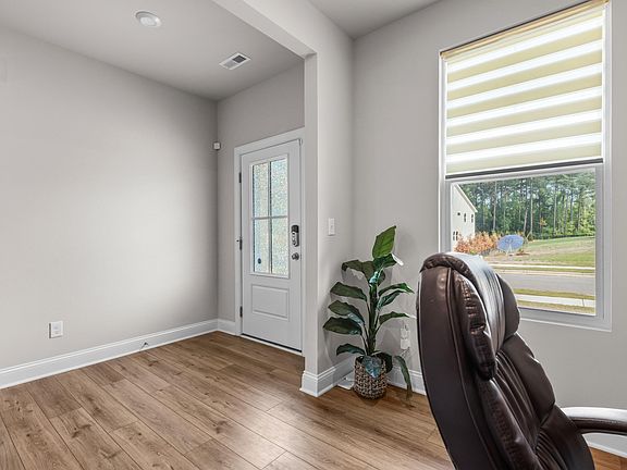 5th image of 3273 Shannon Woods Ln