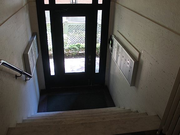 3rd image of 31 Concord Ave APT 11