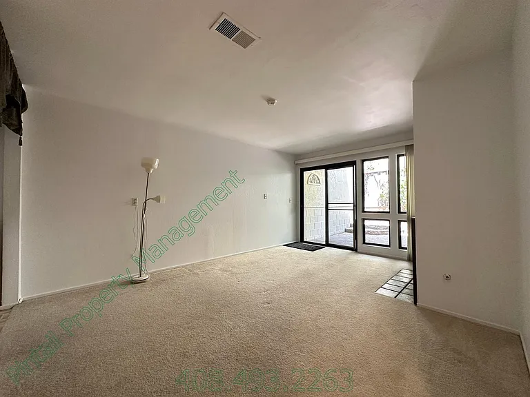 802 Kingfisher Ter — Photo 34