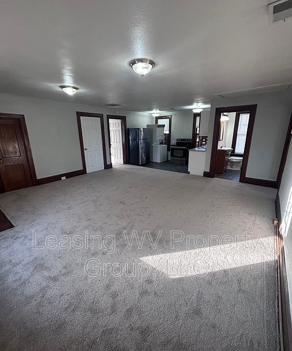 1st image of 5722 Stiles Dr APT B