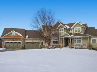 310 48th Ave SW, Moorhead, MN