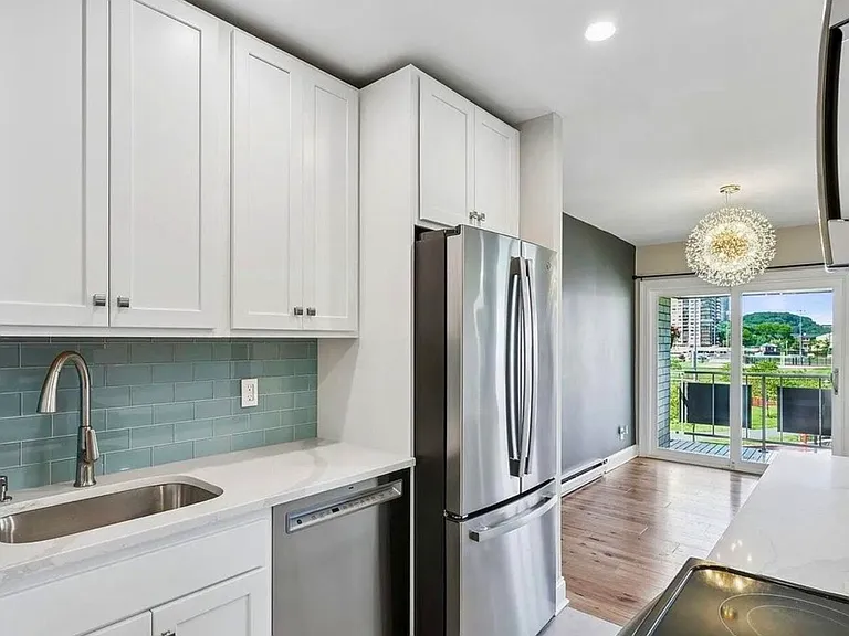 1111 River Rd #H20 — Photo 3