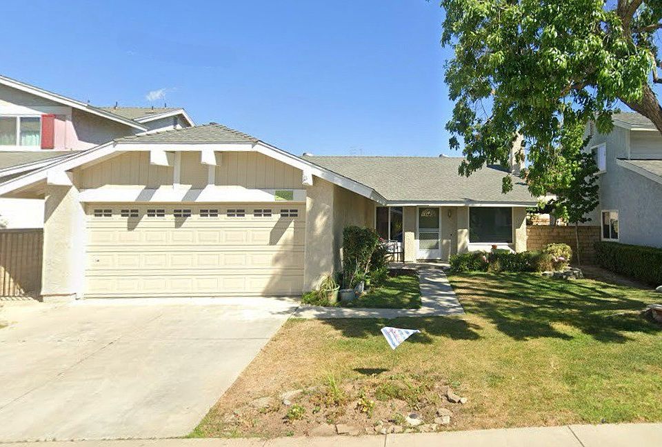 1st image of 27642 Saffron Ln