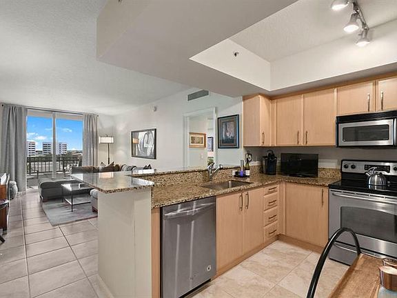 2nd image of 403 S Sapodilla Ave APT 508