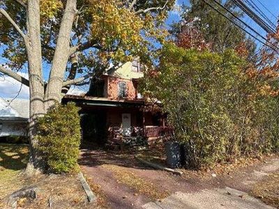 11 S CLINTON Avenue, Bay Shore, NY, 11706
