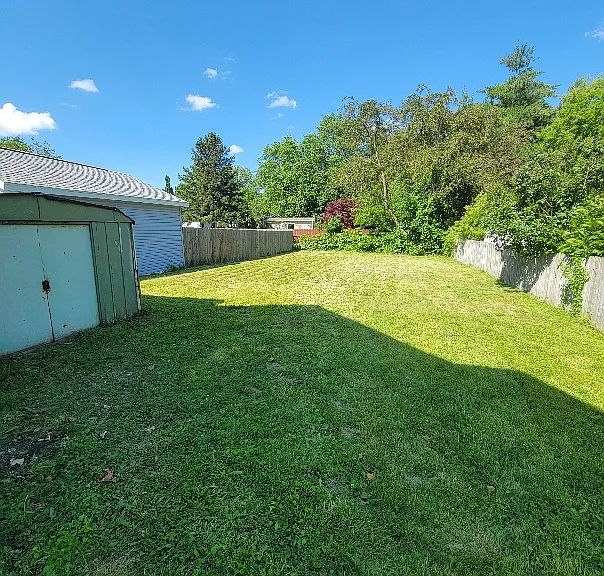 381 Young St — Photo 23