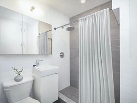 5th image of 203 E 33rd St APT 5