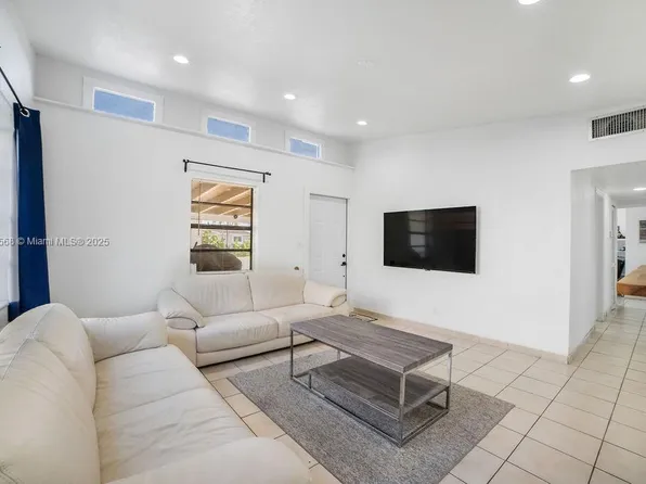 8320 SW 43rd Ter, Miami, FL 33155