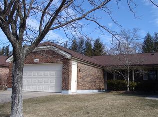 1158 Cymar Dr E, Beavercreek, OH 45434