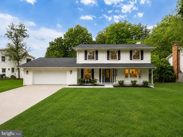 2308 Creek Dr, Alexandria, VA 22308