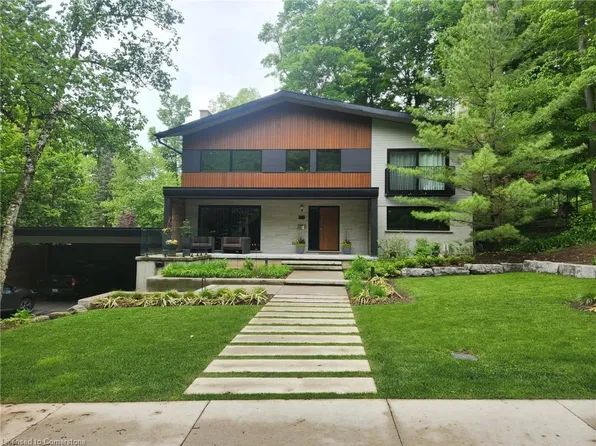 53 Roosevelt Ave, Waterloo, ON N2L 2N3