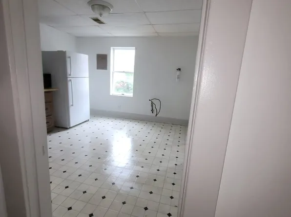 456 Broadway Blvd, Pitcairn, PA