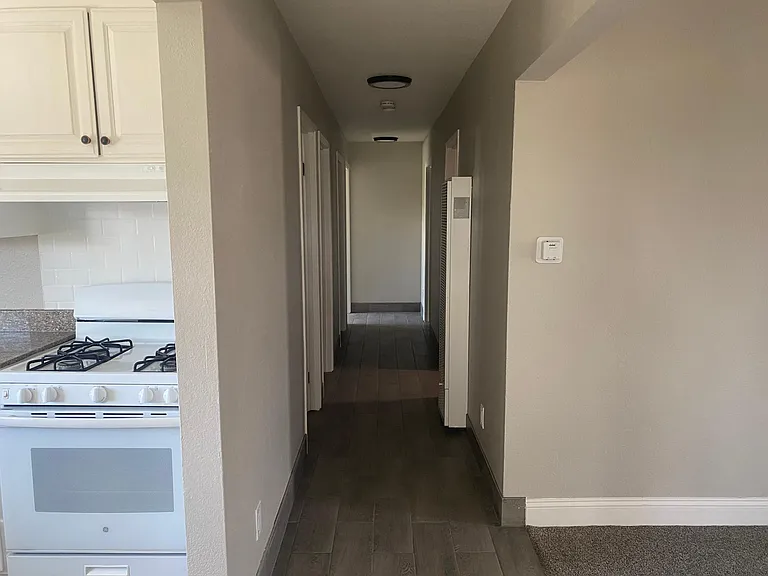 211 California St #A — Photo 2