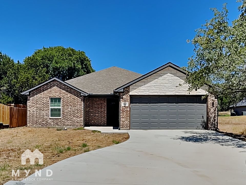 1st image of 2522 Hillcrest Dr