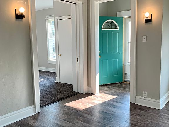 5th image of 1018 Rockhill St #1