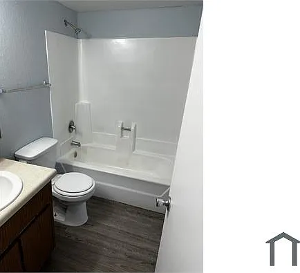 2 bed, 980 sqft, $1,995 — Photo 3