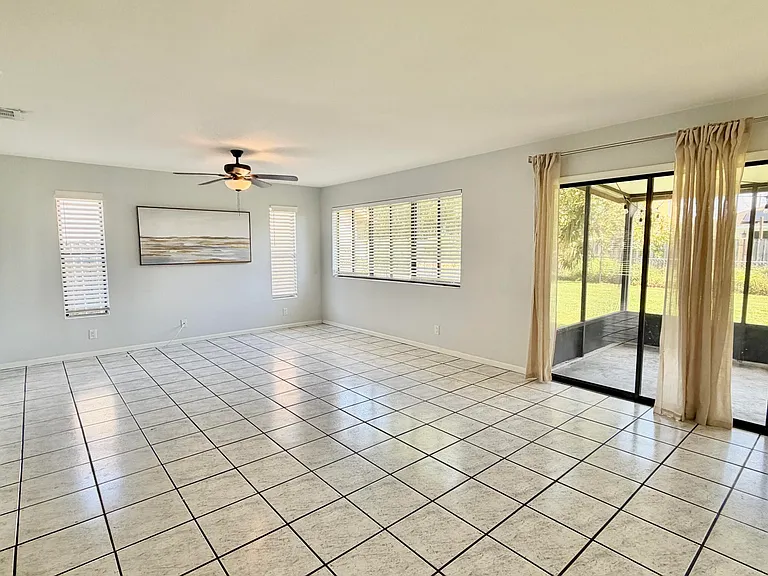 6048 Garrett St — Photo 16
