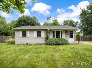 2231 Oakcreek Ave, Kalamazoo, MI 49004