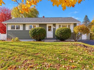 109 Oak Ave, Fredericton, NB E3A 2E6