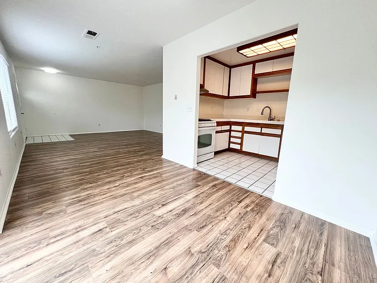 10632 Oak St — Photo 4