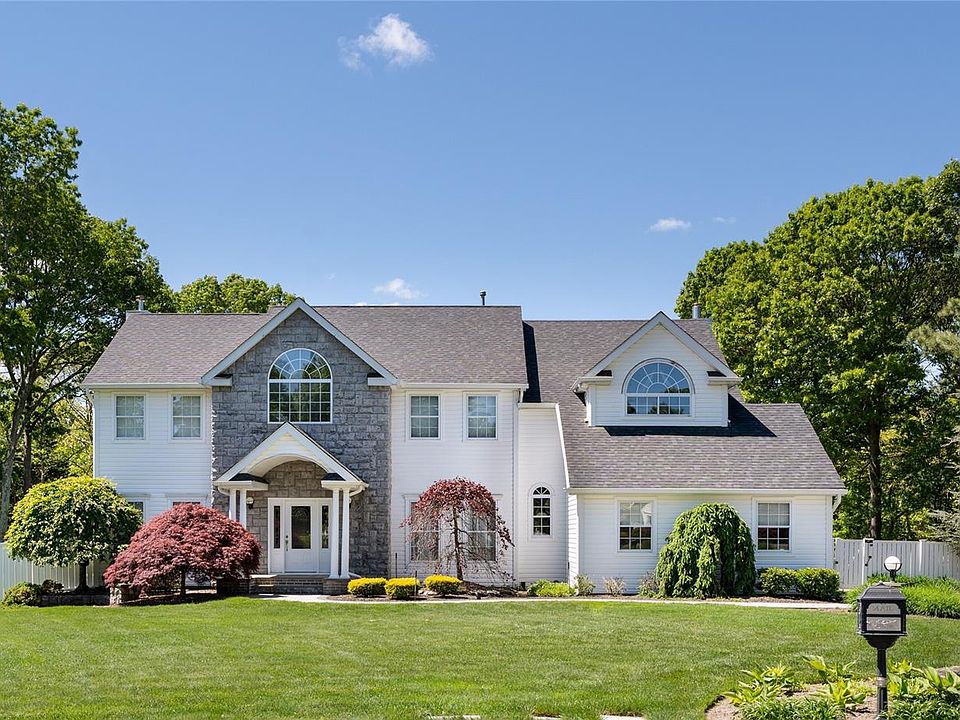 1st image of 8 Greenwich Court