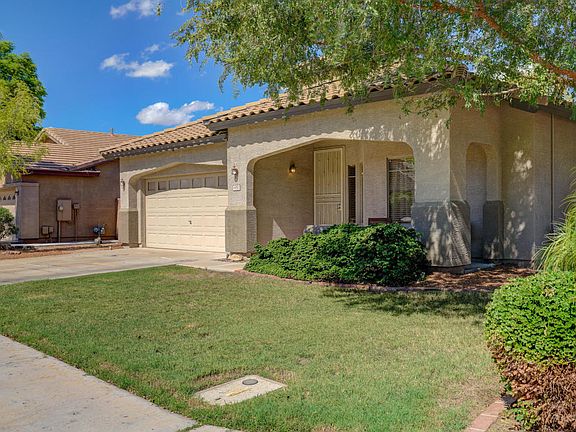 2nd image of 1092 E Jade Dr