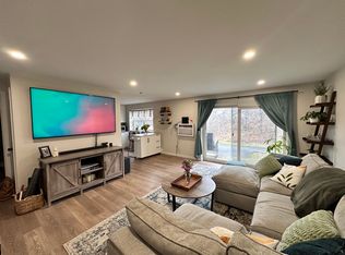80 Edgelawn Ave APT 1, North Andover, MA 01845