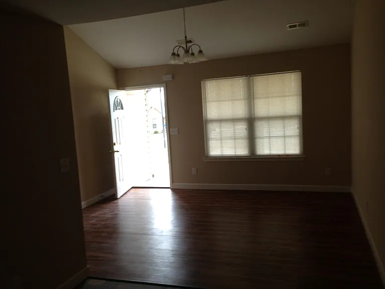 253 Mary High Dr — Photo 3