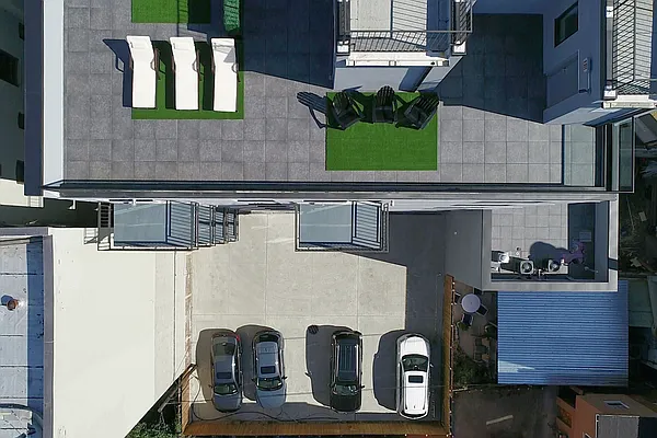 Rented by Douglas Elliman | media 16