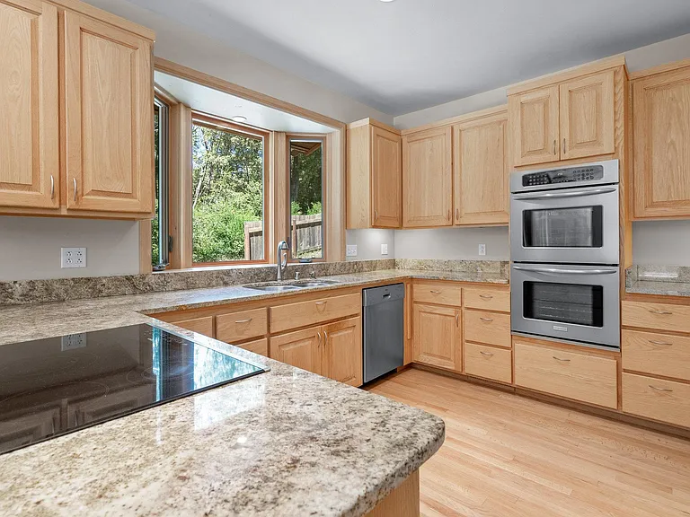 310 Wild Iris Ln — Photo 16