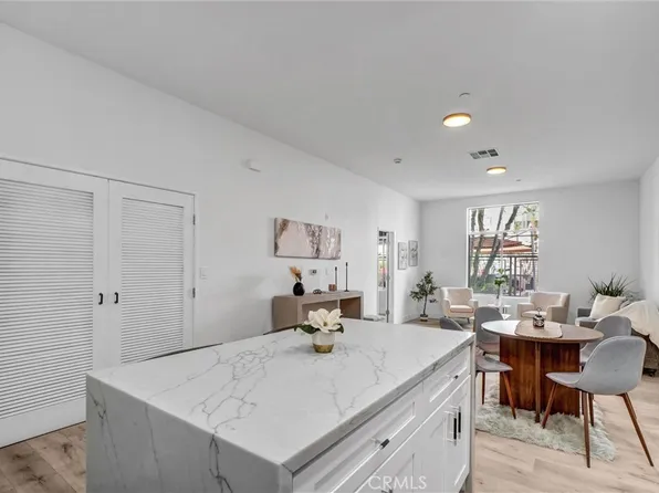 435 W Center Street Promenade Unit 211, Anaheim, CA 92805