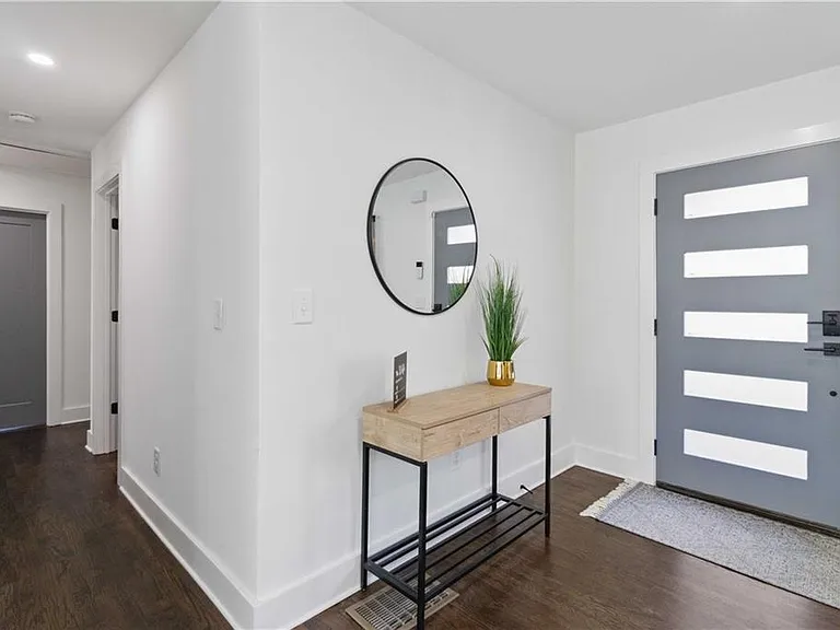 2995 Pasadena Dr — Photo 5