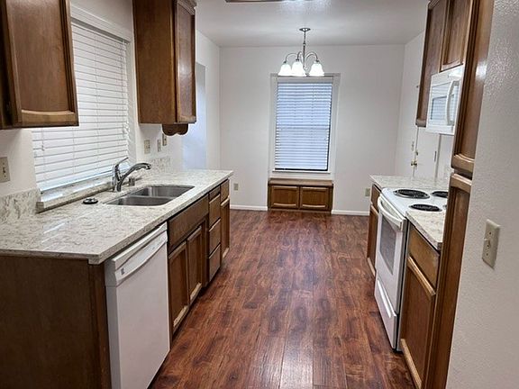 3rd image of 7563 Deltawind Dr
