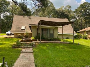 8055 W Lakeshore Dr, Ethel, LA 70730