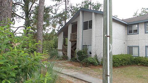 1st image of 910 Brett Dr APT 28