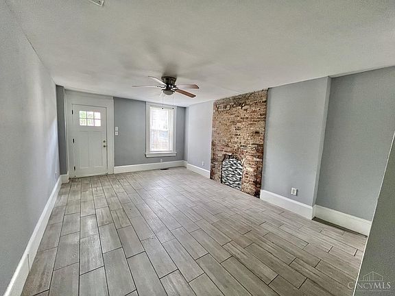 4th image of 454 Dayton St