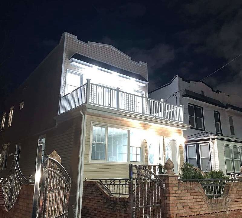 1st image of 1320 E 93rd St