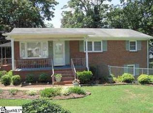33 Warren Ct, Greenville, SC 29607