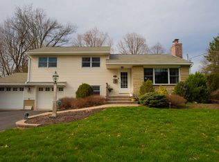 10 W Palmer Ave, Nanuet, NY 10954