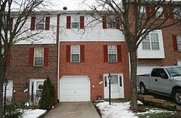 Home for Sale in Mccandless, Pennsylvania $134,900
