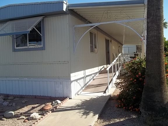 Deck w/ ramp