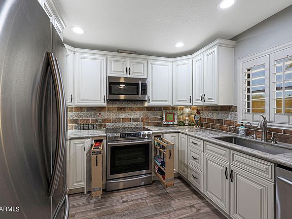 5th image of 17404 N 99TH Avenue #123