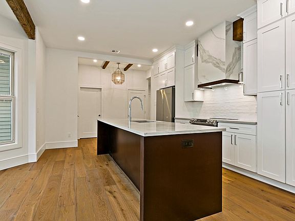 3rd image of 92 S Highland Ave Floor 2
