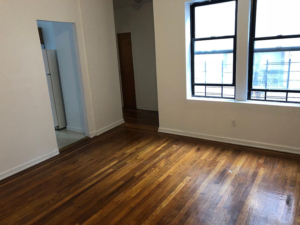 1st image of 81 Spruce St
