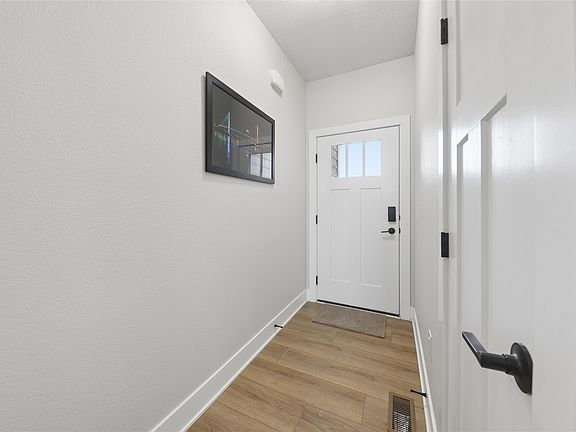 3rd image of 2813 NW Boulder Point Pl