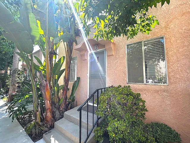 245 6th Ave #1 — Photo 3