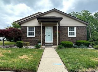 38281 Carolon Blvd, Westland, MI 48185