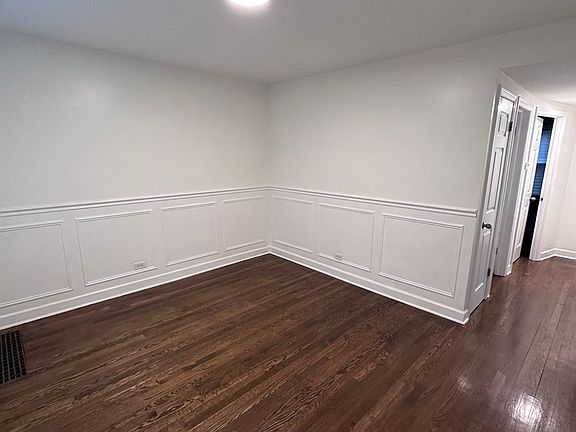 3rd image of 11339 S Avenue M